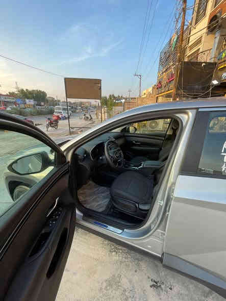 ملاحضه .ترهم بيع او مراوس 
توكسان موديل 2024 سياره جديده ماشيه ٨ آلاف فقط 
حادث بسيط 
سياره جاملغ صبغ فقط 
وبيها مكانت بارد بسيطه 
السعر 170 وبيها مجال بسيط
عنون السياره. بغداد الدوره حي الصحه 
رقم الهاتف. ***********
غير متواجد عل ماسنجر
