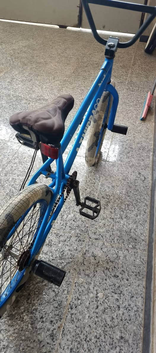 سلام عليكم
للبيع سعر 140 قفل


**إذا كنت صاحب هذا الإعلان وتريد حذفه لأي سبب، رجاءا أرسل رسالة إلى الدعم الفني**