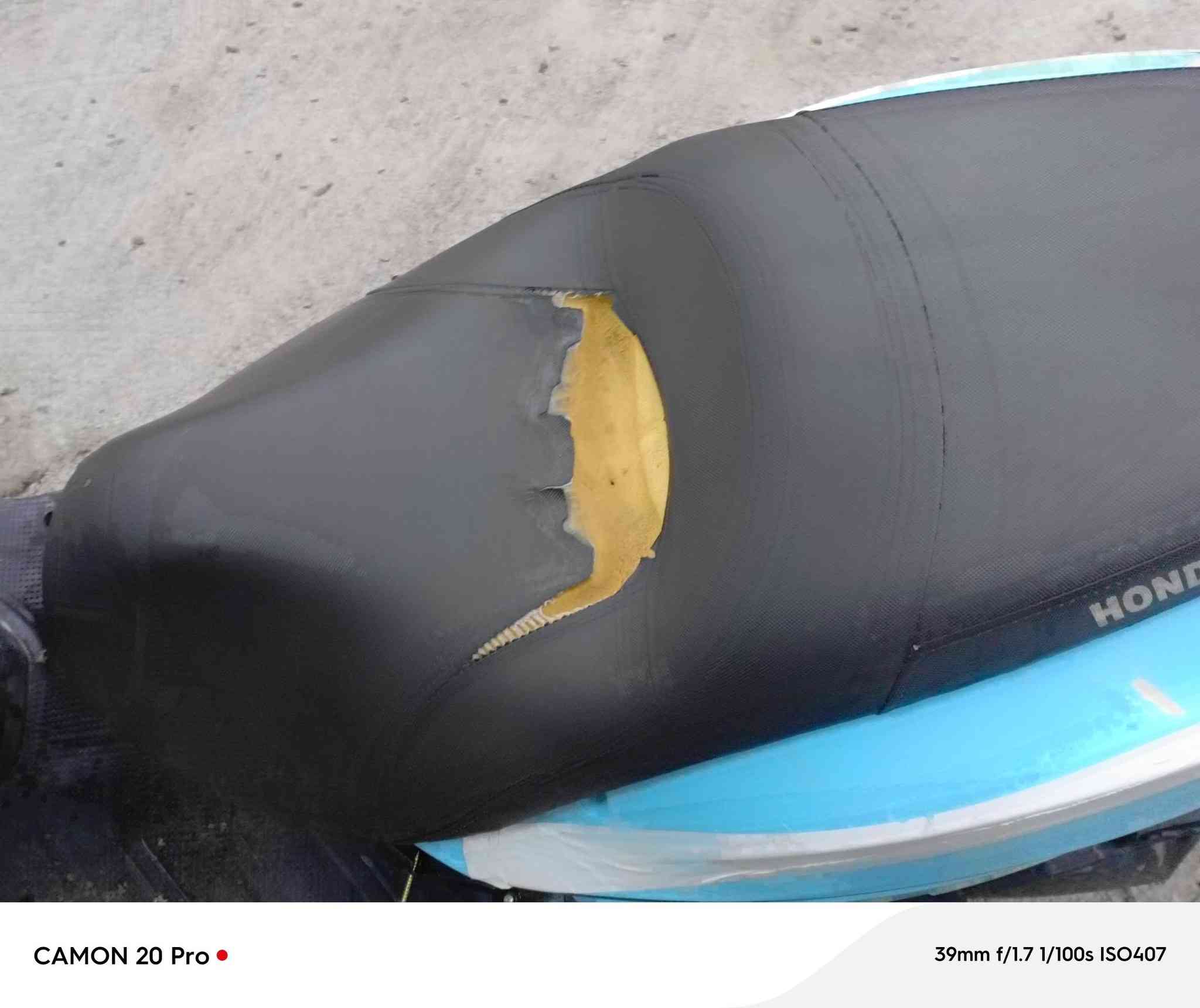 محرك وكالة موديل 23السعر 350 بها مجال رقم الهاتف ***********
