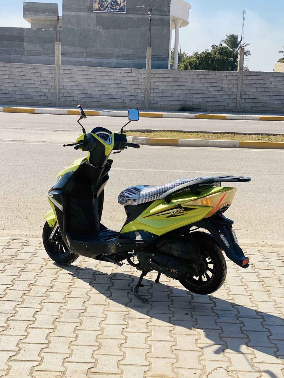 السلام عليكم دراجة للبيع موديل 2023نكرة سلف خير من الله مكان واسط قضاء لزبيدية مكلف بلنشر باقي تفاصيلها يم راعيها ***********لخاص مغلق 🔏🫶
