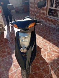 دراجه بريزز للبيع شغاله تايرات جدد كهربائيات كامله للبيع او للمراوسه.....