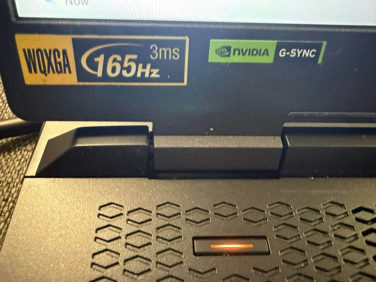 🔥 للبيع — Acer Nitro V AN16-41 🔥

🎮 كرت شاشة RTX 4070 — 8GB
🧠 معالج AMD Ryzen 7 7840HS
💾 رام 16GB DDR5 بسرعة 5600MT/s lo

⚡ SSD سعة 1TB

🖥️ شاشة 16 إنچ WQXGA
🚀 تردد 165Hz
⚡ استجابة 3ms
🎨 يدعم NVIDIA G-SYNC

⌨️ الكيبورد احرف  إنكليزي مبي عربي بس اكًو لزكات 
من الصناعه عربيه  

✅ يشغل الألعاب الثقيلة بسلاسة
✅ ممتاز للمونتاج والتصميم والبرامج الهندسية
✅ استخدام نظيف جداً

📍 الجهاز جاهز للفحص والتجربة
   

السعر ١٠٠٠$ بغداد, العراق


**إذا كنت صاحب هذا الإعلان وتريد حذفه لأي سبب، رجاءا أرسل رسالة إلى الدعم الفني**