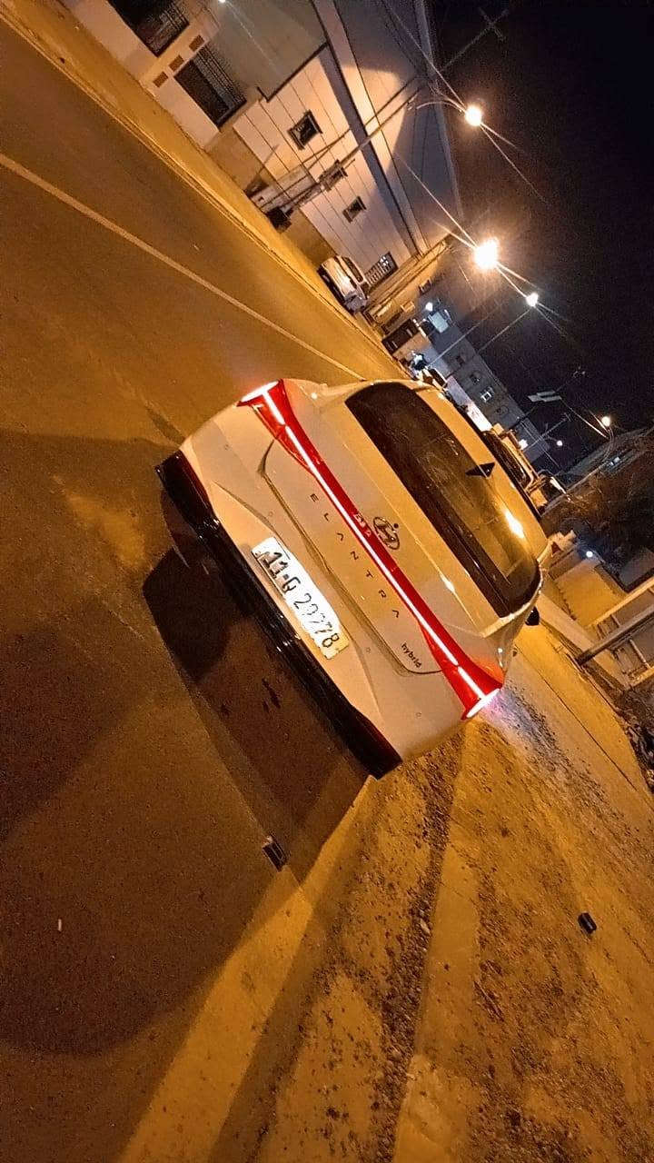 السلام عليكم وينهم جماعه الجنايه والي يدور ابيض ونضيف النترا ٢٣ هايبرد فول مواصفات للأخير كاصها عل ايدي وما ماشيه صور الحادث مرفقه بالصور المكان بغداد الدوره السعر 160 وبيها مجال بسيط جماعه 155 لحد يجي ويتعب نفسه *********** بغداد, العراق

