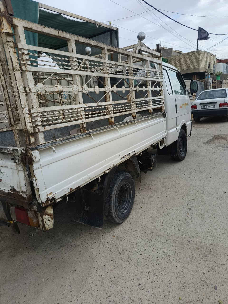 سلام عليكم كيه بنكو 1993رقم بغداد وسنويه نكليزي بسمي تحويل ثاني يوم تحويل جديد هزه جديده سياره كير ومكينه واكسل خير من الله تخم تاير جدد سياره مصبوغ بس الرباع اللبيع السعر 45وبيها مجال العنوان بغداد المعامل ***********
