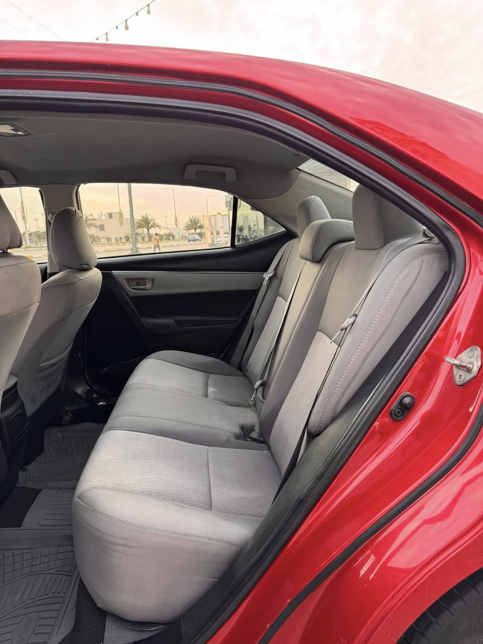 شبابنا الطيبين أقرا المنشور زين حتى تعرف كل تفاصيل السياره لانو أنتوا أصحاب طريق بعيد والنجاة في الصدق 
كورلا امريكي 2014 رقم بغداد إنكليزي الدولي الجديد 
صور حادثها بابتين الصدر والوراه مرفوق بالمنشور 
وبيها بالعراق صبغ باب السايق والبنيد 
شباب السياره بيها خمس قطع صبغ فقط اني ابيعلك حزام حتى ماتعبني وأتعبك 
السياره ماشيه 150 
شادلها منظومة غاز جديد 
محركها 2000

تبريد جديد تخم تاير ادامه كامله بلكات نورلات فيت بم كلها جديد سياره كولش نظيفه بالعافيه على الي ياخذها 
مكانها الفلوجة 

السعر  109

***********
***********
