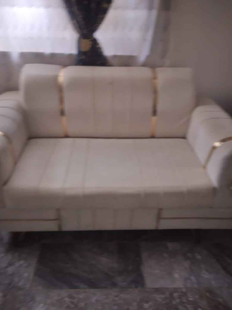 تخم عشر مقاعد نظيف مابيه اي ضرر ب300وبيه مجال  مكاني كربلاء الحر حي العسكري كربلاء, العراق


**إذا كنت صاحب هذا الإعلان وتريد حذفه لأي سبب، رجاءا أرسل رسالة إلى الدعم الفني**