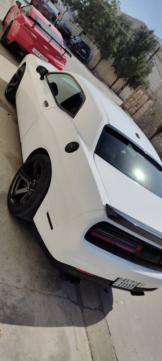 سلام عليكم 
جالنجر 2016
كير محرك اكسل بدون عيب و مامفتوح
صدر امامي خلفي جديد
رقم سنويه هزه براد جديد
تدفئه تبريد شرط
كشنات جلد شاشه جبير
لايتات جديد عدسات زنون جديد
كماليات داخل و خارج 
فيتبمب مع طوافه كامل جديد
بلاكات جديد
صبغ بي قطع ابيع حزام
سقف بي تعديل بارد
سياره بدون دواخل بجم كبس فقط من خلف بي شبر تعديل بارد
مراوس مع سياره 4 بيبان سعر سياره 126 بي مجال قليل
شراي يخابر مامتواجد اهوايه بالنت
*********** كركوك, العراق
