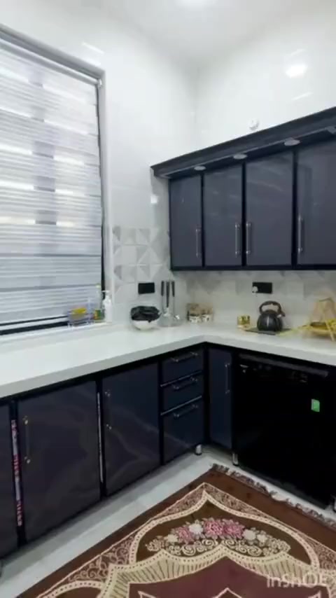 السلام عليكم
بيت طابو زراعي عقد 25 
المساحه اقل من 150م 
الموقع اول شارع بعد سيطرة الالبان يبعد عن الشارع العام 25م
بناء باحدث المواصفات بيت زيرو 
***********
