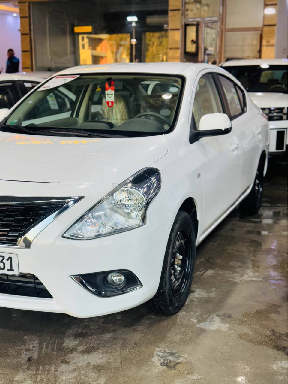 سلام عليكم 
سني هندي مديل ٢٠٢٥ هندي
سياره جديده كفاله عامه 
مكينه وكير وحداديه وتبريد كفاله 
مواصفات السني المعروفه
حساس خلفي + شاشه جبيره + كامره دواره + تبريد قطعتين 
ماشيه ٤ الف 
سعر ١٤٢وبيها مجال 
العنوان زيونة تقاطع ملعب الشعب 
للستفسار 
***********
*********** بغداد, العراق
