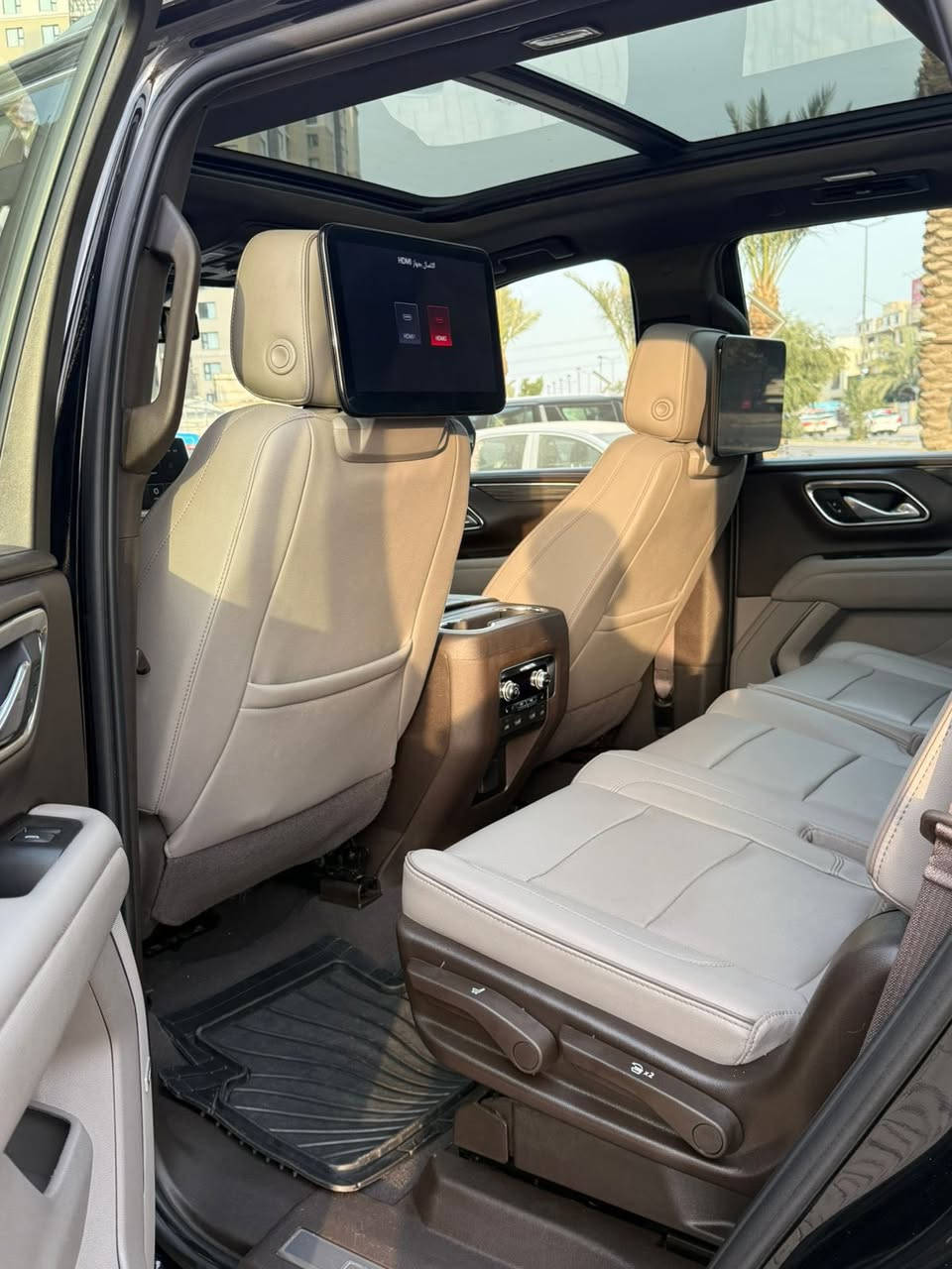 جمسي STL 2023 بنوراما 

خليجي مكينه 5300 بدون فتح بلاد رقم بغداد مكفوله من الصبغ والبارد والتبديل

السياره فول

بنوراما

4 كامرات

كراسي جلد 

داتو شو 

شاشه كبيره 

ويل كروم

فور ويل 

مري قلاب 

السعر 485 ورقه

مكانها بغداد 
***********
