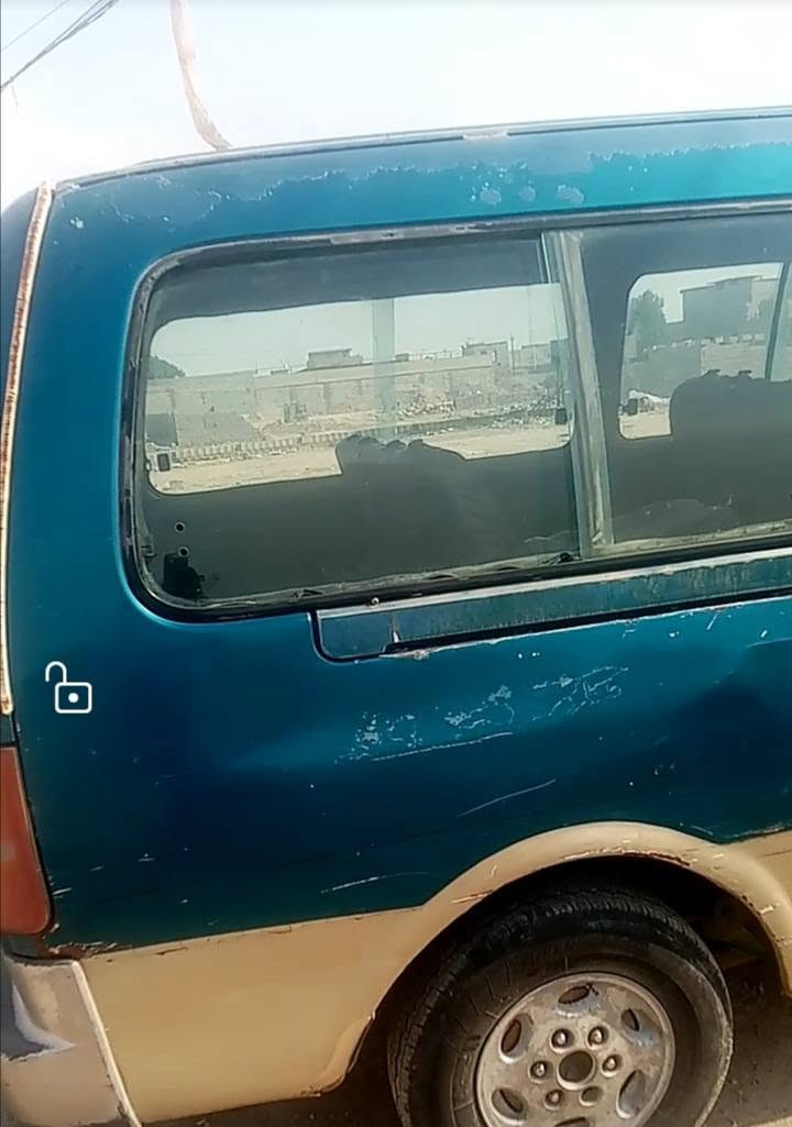 السلام عليكم بريجو ٢٠٠٠ سياحي رقم بغداد الماني مصفرة مكينة تبخر ابيع كايمة كير واكسل مكفولات السيارة عوزه ترتيبات مسمكرة من الخياس السيارة راعيه متوفي مستمسكاته موجوده واهله موجودين ابيع كوم حديد السعر ٢٥ وبيه مجال للطيبين المكان بغداد للاستفسار ***********
