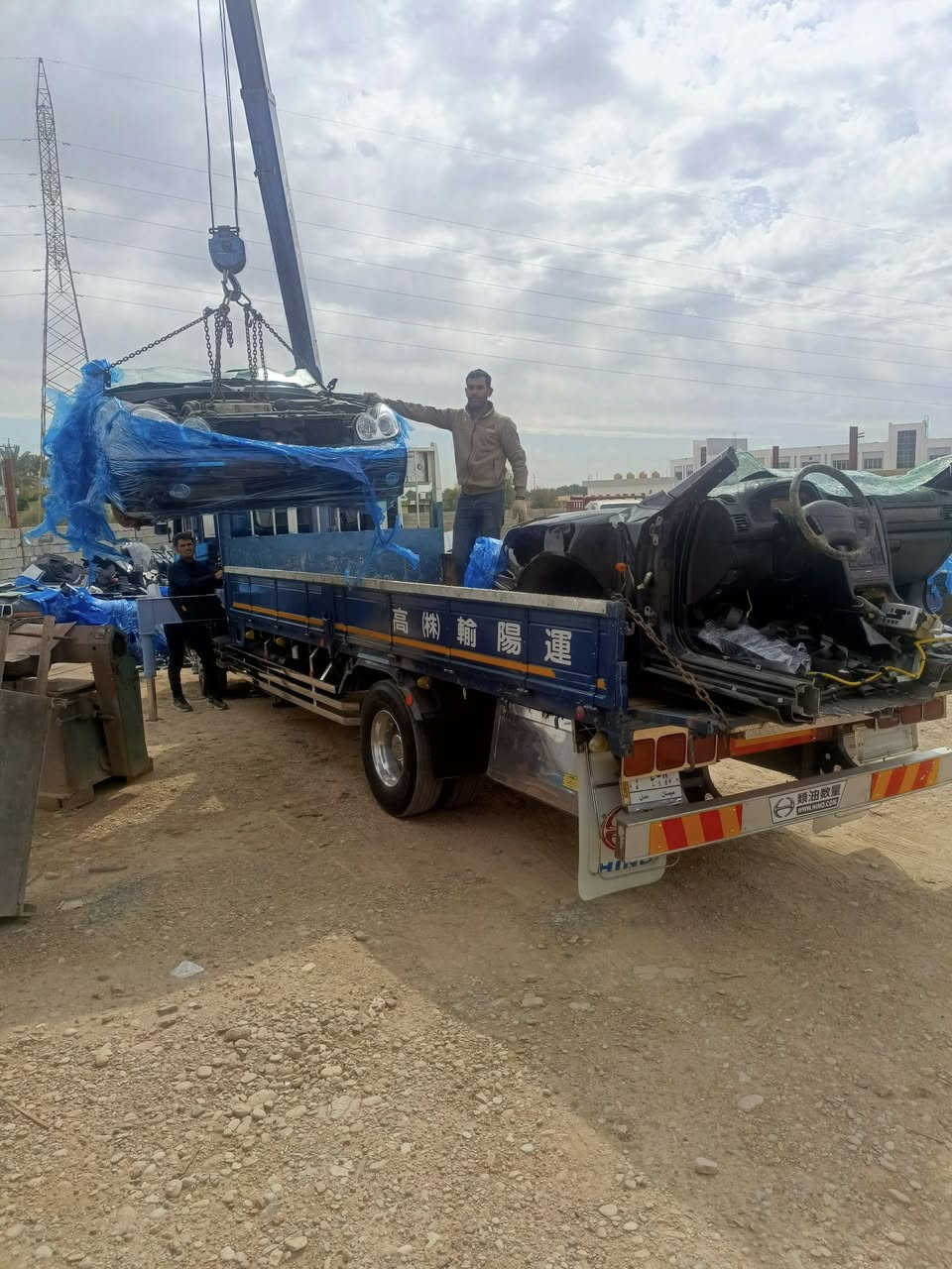 سوناتا وفود وكراند 
***********
العنوان ديالى بعقوبه الصناعه الثانيه قرب صناعه سلوان
