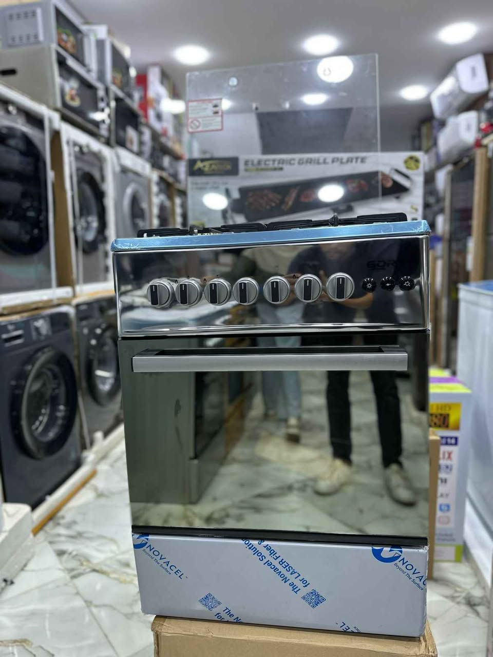 gork 60/60cm full inox 4 feu 🔥 cuivre 
Allumage électrique 
La lampe
Grillé électrique 
2 عين حرودة, المحمدية


**إذا كنت صاحب هذا الإعلان وتريد حذفه لأي سبب، رجاءا أرسل رسالة إلى الدعم الفني**