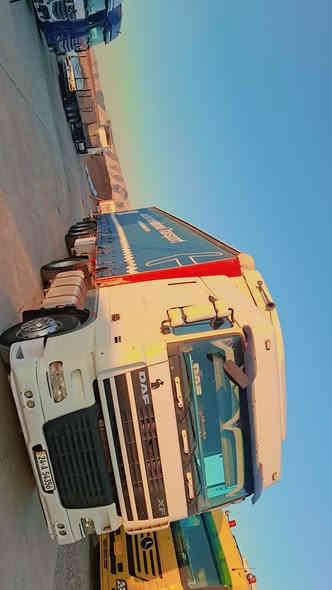 بسم الله الرحمن الرحيم 
النوع السياره . داف XF.95.430. تاك ويل دبل قماره تريله فلات جادر مسرحيه 3 محور تاك تاير بالون 42 طن 
موديل  2005.  حجم محرك  430 
موصفات السياره . تبريد . ريتايدر  5 طقات. ضلاجه داخل . حاكيه . كير عادي . دبل تانكي كاز . 
سياره جاهز لل شغل طخم تاير راس و عربانه دنكيل رفاع بولبرين SAF
كير محرك اكسن شاصي قماره مكفول كفاله عامه شرط 
رقم سنويه جديد . رقم دهوك تحويل مباشر 
السعر  210  معا مجال 
عنوان معرض هوار . طريق دهوك موصل . جمبور عميريه 
***********
***********
