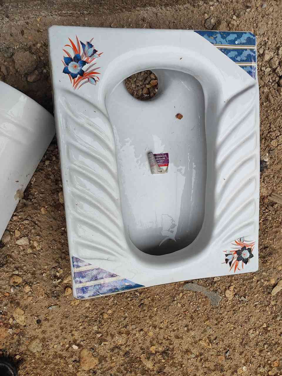 سلام عليكم ...

للبيع .... للبيع 
باب مستعمل بس كلش نظيف السعر 40 الف وبيهه مجال قليل
قواعد تواليت شرقي (غير مستعمل)  السعر 10 الاف دينار ...(مفرد و يوجد كمية بنفس السعر )
مغسلة (غير مستعمل) السعر ١٥ الف دينار  ..   (يوجد كمية ومفرد بنفس السعر)

المكان كربلاء - الحر الصغير 
لا يوجد توصيل ..


**إذا كنت صاحب هذا الإعلان وتريد حذفه لأي سبب، رجاءا أرسل رسالة إلى الدعم الفني**