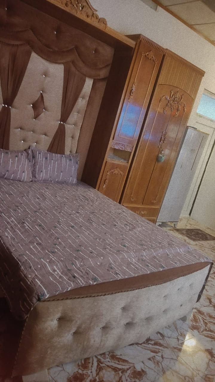 السلام عليكم عندي غرفة اخشاب للبيع السعر ٨٠٠ الف 

مكاني موصل حي الرشيدية

للاستفسار الاتصال على الرقم ***********
