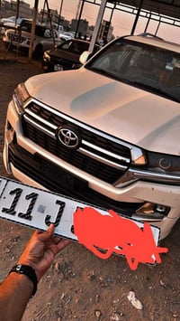 لاند كروز VXR محرك 8 سلندر 4٫600 موديل 2021 ماشية 28٫000 صبغ عام الگير...