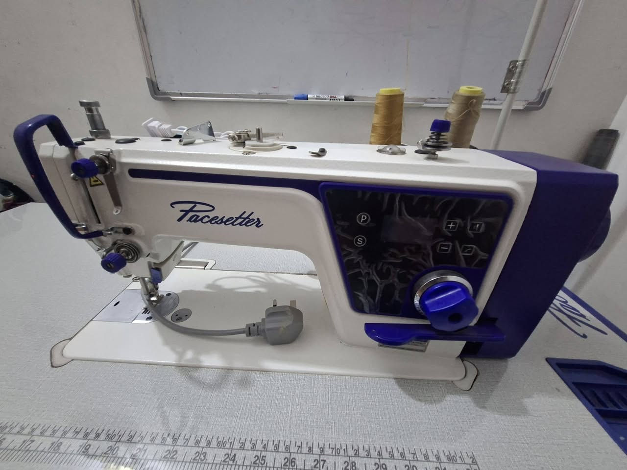 مكينه باسستر ياباني جديده في معنه الكلمه جان اكو مشروع محل خياطه ولاكن ما حالف الحض وهسه اريد ابيعها اقسم بالله جديده حيل نظافه 99 بالميه الاستفسار *********** بابل
