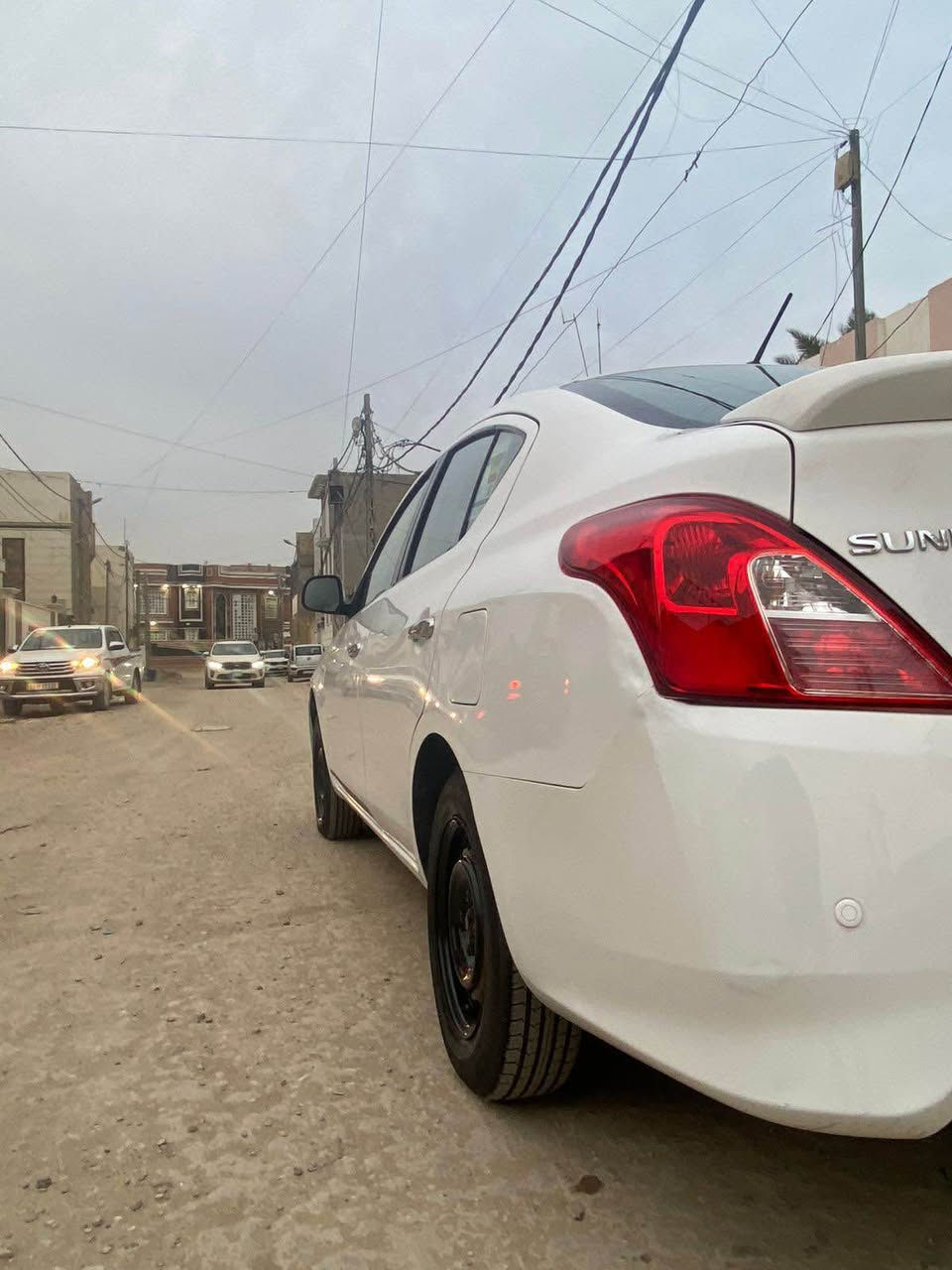 نيسان صني (هندي) للبيع السعر الكلي ٩٠ ورقه 
 قفل مطلوبه ٢٠ ورقه للشركه تنگص من سعر السياره مكفوله من الصبغ والتبديل بيهه تعديل وكارت بقبق الجنطه گد شبر موديل ٢٠١٩
للاستفسار ***********
مكفوله قانونيات واصوليات وغرامات 
مكاني ديوانيه ديوانية, القادسية
