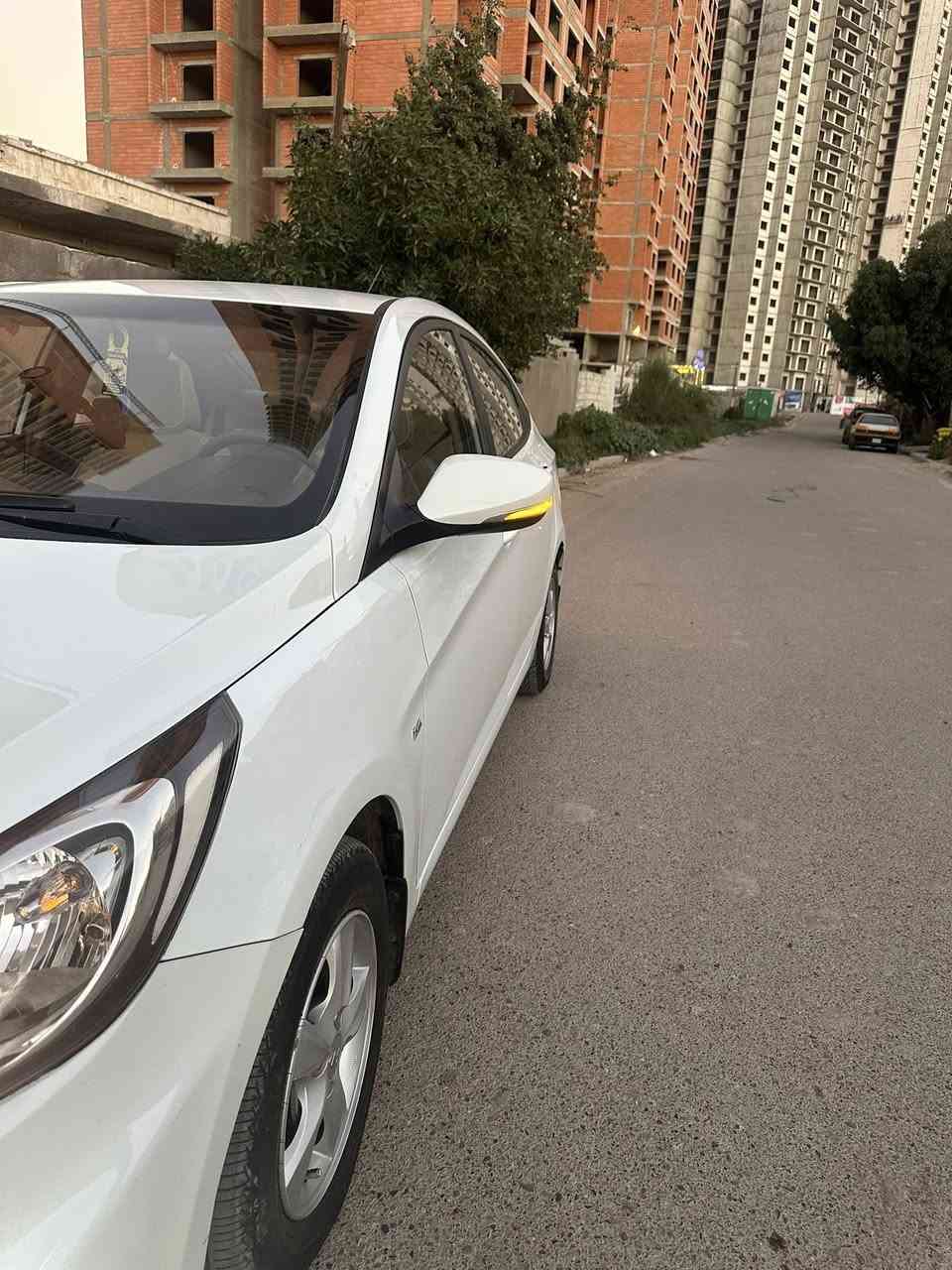 اكسنت 2013 خليجي
سياره بيه بنيد امبدل فقط ومكانات بارد مكينه كير مكفولات 

تخم تاير 

صدر جديد 

السياره جاهزه ومابيهة اي نقص 

وحلا من الصور 

رقم بغداد  بسمي سياره هزه جديده

105وبيه مجال سوناره مجود

عنوان بغداد الكرخ
***********
