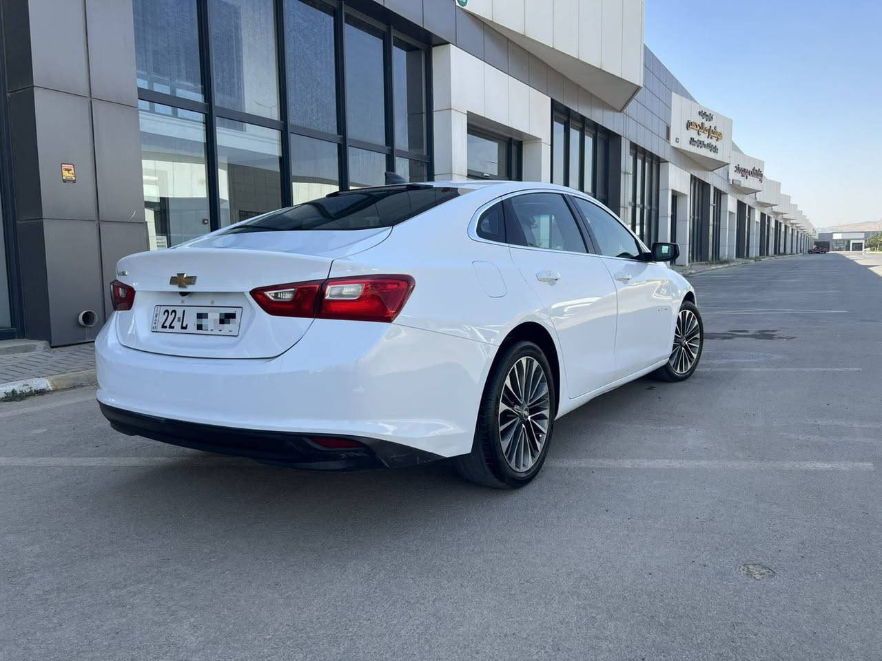 ‎سلام و علیکم
‎شوفرلیت مالیبو 2017 ابيض ثلجي 
‎محرك 1.5 تيربو كير  AT مرغوب 
‎سيارة جاهزة و حلو داخل كريمي 
‎كل ارباكات شركة ماطاك بدون حادث 
‎قطعتين صبغ بدون دواخل 
‎شاصي و بطانة بشرط مابي حادث 
‎رقم شاصي موجود بصورة 
‎تكدر شوف حادث مالة امريكا 
‎موصفات فوليوم تحكمات ستيرن 
‎بصمة ابواب بصمة شاشة كامرا 
‎ويلات كروم  و ماشية 83 الف ميل 
‎سيارة رقم اربيل سنوية رقم جديد لحد 2028 
‎محرك و كير مامفتوح ولا برغي بشرط بدون عيب 
‎تبريد و كهربائي بشرط 
‎تحويل و غرامات مرورية بشرط اسوي وكالة لطيبين
‎ رقم تليفون ***********
‎مکان بسلیمانیە 
‎
‎
‎
