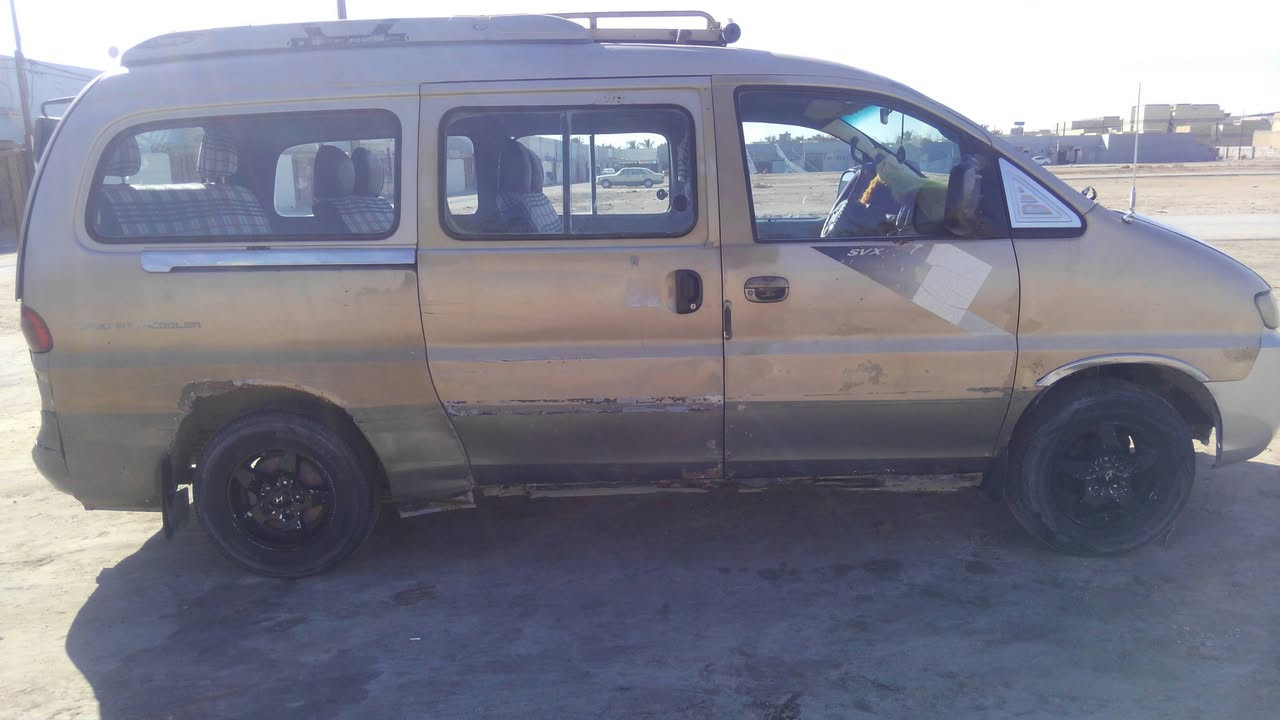 للبيع سيارة ستاركس موديل 2000
مكينة كير جاهزه تخم تاير جاهزه من كلشي 
رقم بغداد العنوان بابل الكفل السعر 35 
***********
