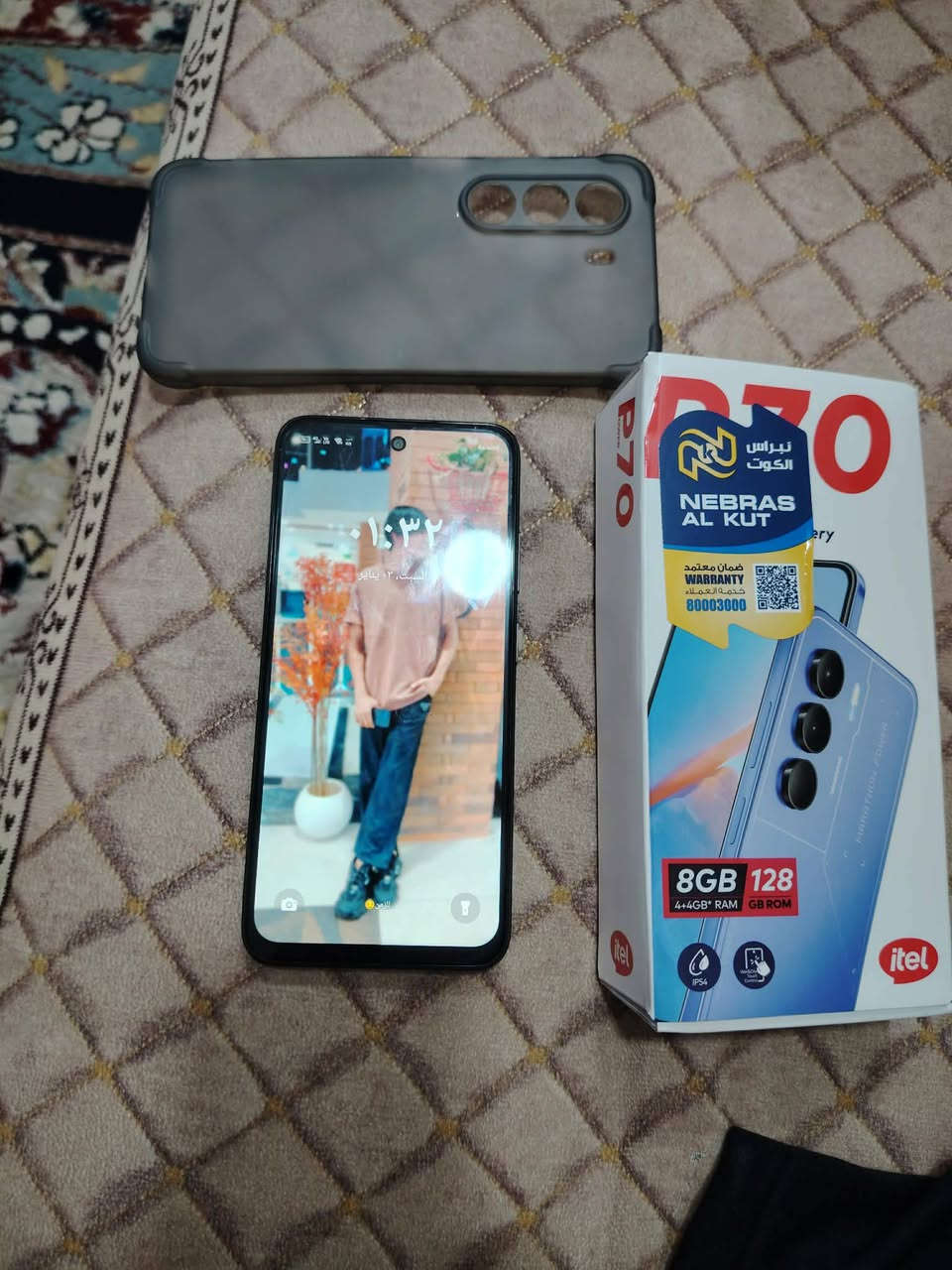 السلام عليكم جهاز نظيف كسر كرتونه موبايل فول ذاكرتي 128 + بطاريته 6000 + 60 فريم بالببجي مكان كوت خاجيه شارع 40 هذا رقمي ***********
