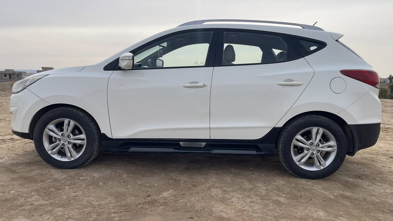 سلام عليكم للبيع توكسان 2011خليجي
سقف بنورما قطعتين سلايت بك لايت لاد 
مكفوله كفاله عامه من صبغ ملاحظتين صغار بار السياره ماشيه 210 - - -
رقم نينوى الماني سنويه 2028
السعر 145 بيه مجال شي بسط
 0788 953 7656 مكلف بلًا نشر اتصل
