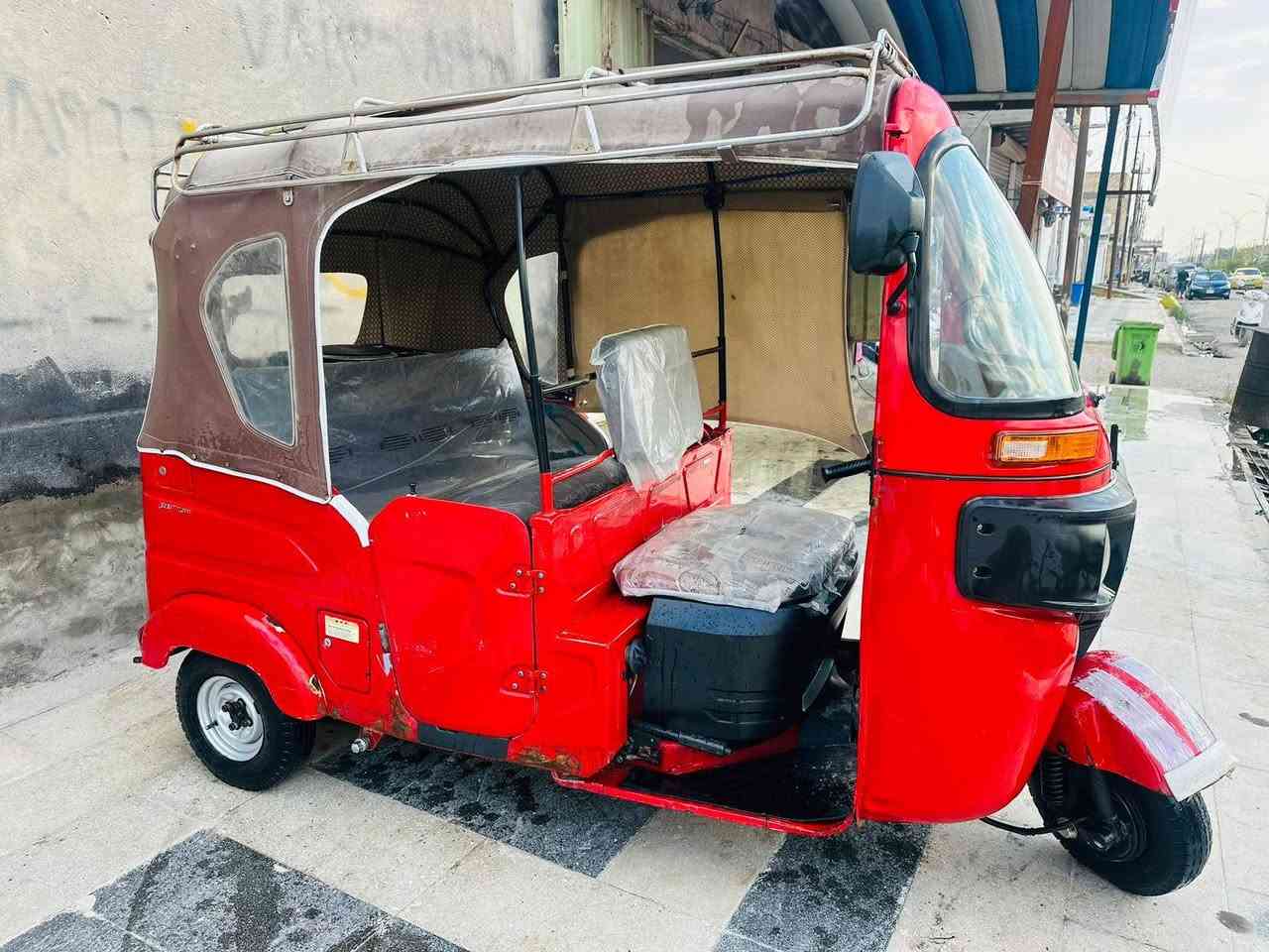 السلام عليكم تكتك البيع مديل ٢٢ شهر٨ رقم ذي قار *********** *********** سعر ٨٣٠٠ وبيه مجال بصيط مكاني رفاعي بيه طكه القد ومصلحه
