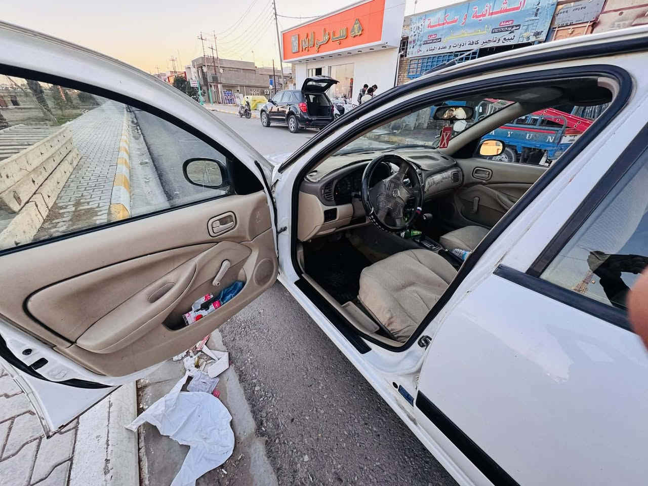 نيسان سني ياباني اصلي موديل 2009محرك جديد تخم تاير صدر جديد بطارية جديد  تبديل جاملق الايمن قبق جنطه شويه بيه صباغ والباقي كفاله لاستفسار مكان سياره واسط رقم واسط 12/25سنويه ساقطه السعر 85وبيه مجال الشراي يدلل حك جيه الاستفار ***********
