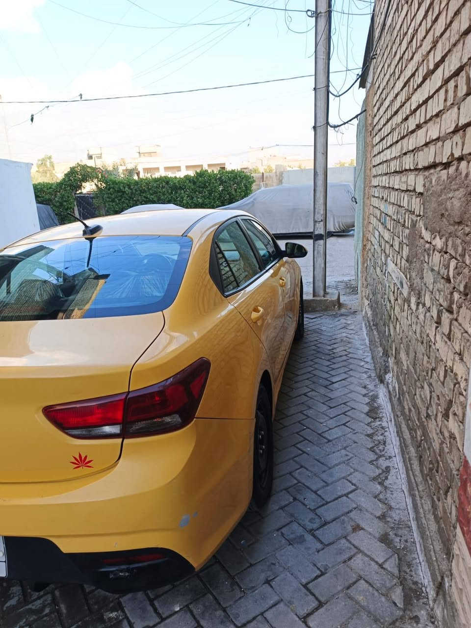 السلام عليكم كيا ريو ٢٠١٩ سياره كاملة  وحلوه تخم تاير منظومه تبريد جديده ثلج شراي يتصل ١١٥  وبيه مجال قليل شراي يتصل ***********
