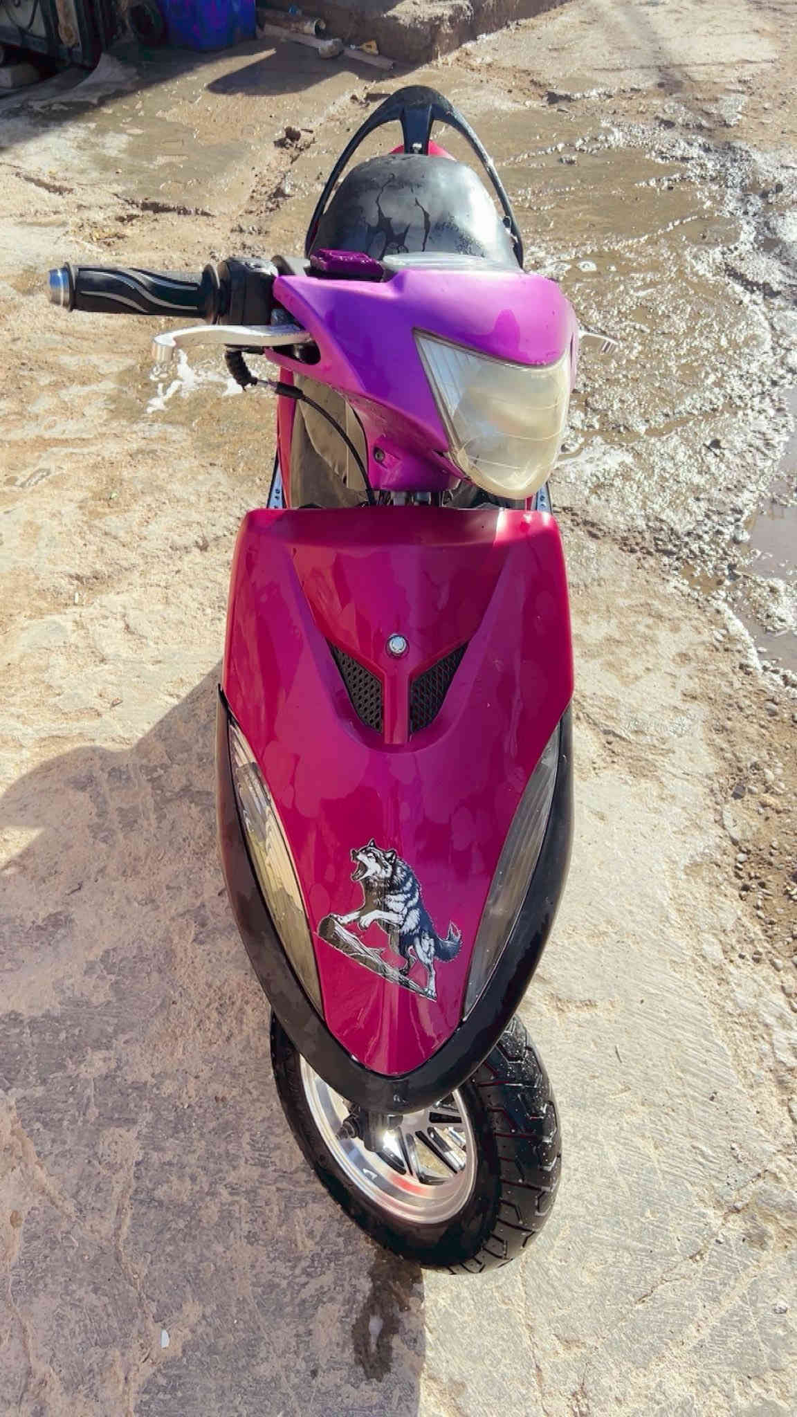 السلام عليكم دراجه  اكزز 11 ونص قفل دراجه مال رنبه عدله 800  والسكنس 550  مكاني بغداد كريعات  رقمي ***********
