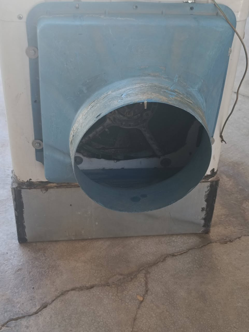 السلام عليكم ة مال سيارة تشتغل 12v
مكان كركوك حي العروبة سعرها 70 الف 
***********
