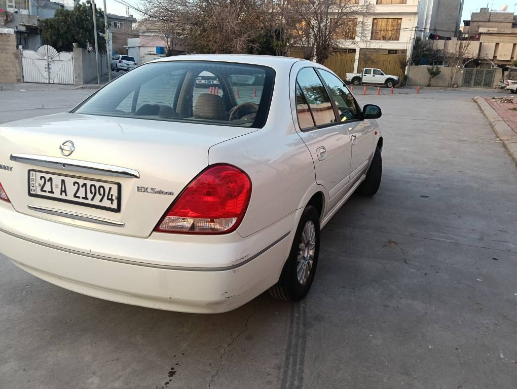 سەنی ٢٠٠٩ یابانی 

سەیارەکە زۆر بە  پاکی ماوەتەوە و هیچ ئەرکێکی نیە بە شەرتی ١٠٠ فیتەر بیبە
 گێڕو مەکینەی نەکراوەتەوە و زۆر بێ کێشەو مەزبووتە
چوار جام کارەبایە 
شاشەی ئایپادە 
لایتەکانی باشترین لیدی لەسەرە
دوو سویچی شەریکەی ماوەتەوە

 بۆیاخ تەنها یەک دۆسیەی بۆیاخە 
کەمێک کاڵبوونەوەی هەیە 
بستێک ساردی هەیە لای لایتی سەکن
لای چەمەلەغی دواوە کەمێک تەعدیلاتی بەسیتی هەیە

  
سەنەوی هەتا ٢٠٢٩ تازەیە سەنەویش بەناوی خۆمانەوەیە

ژمارەی تەلەفوون : ***********
*********** السليمانية, العراق
