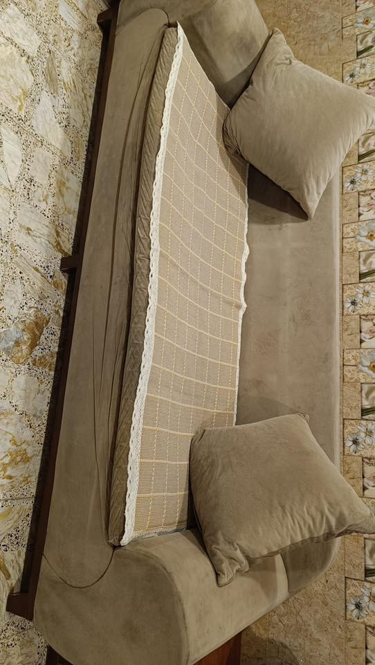 قنفات للبيع مستعجل على بيعته بس دوشمه يرادله خشب بلوك ثكيل ***********حي العدل
