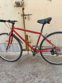 عندي بايسكلات عدد2 للبيع واحد سي700والثاني بناتي مكاني بغداد الزعفراني...