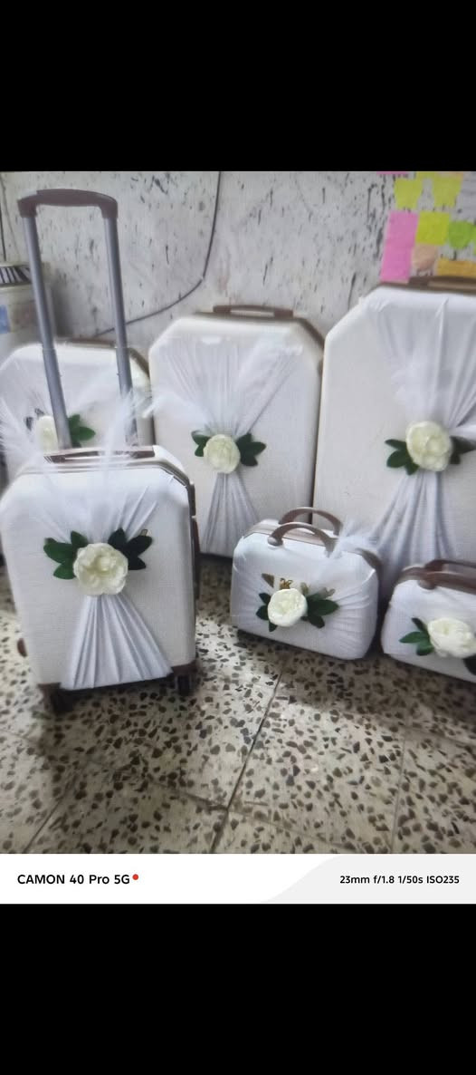 غراض للبيع 
ميز بلازما مع بلازما غير شغاله ب ٨٠ بيهم مجال 
كاونتر ٦٠ بي مجال 
بوفيه ٧٥ بيها مجال تسگام  
كنتور يحتاج ضب براغي ب ٩٠ بي مجال تسكام 
چربايه ب ٣٠ بيها مجاال 
جنط بدون تزيين ب ٦٠ بيهم مجال


**إذا كنت صاحب هذا الإعلان وتريد حذفه لأي سبب، رجاءا أرسل رسالة إلى الدعم الفني**