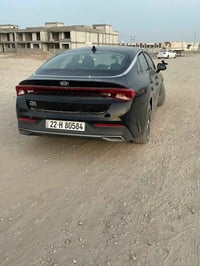 K5موديل2021 مواصفات عاديه محرك 1600تيربو وارد امريكي السياره حادثه بس ...