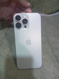 ايفون 16برو ماكس  الذاكرة 256 البطارية%95 عدد الدورات٢٦٤ السعررر مليون...