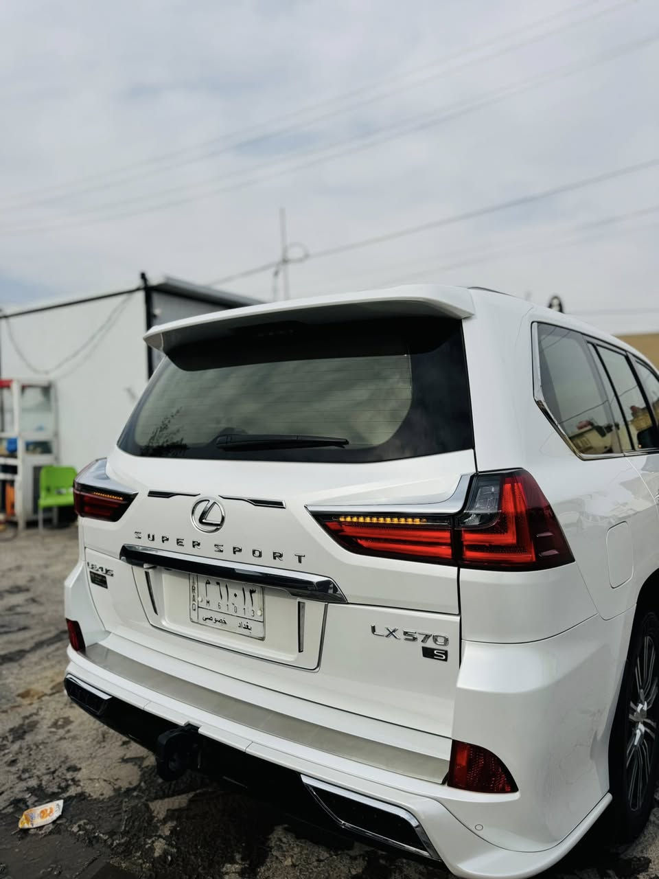 سلام عليكم
الفخامه اليابانية 🇯🇵🇯🇵🇯🇵

لكزز 2020بريم اصل 

رقم بغداد 

ماشيه 102الف  

8سلندر 5700

شاشات خليفه 

كشنات كهربائيه

حساسات خلفي وأمامي 

تحديد مسار ردار امامي 

تخم تاير جديد اصلي 

السياره مكفوله ماعدا بارد بل باب خلفي بدون صبغ 

السعر 815وبيه مجال 

كوت /***********
