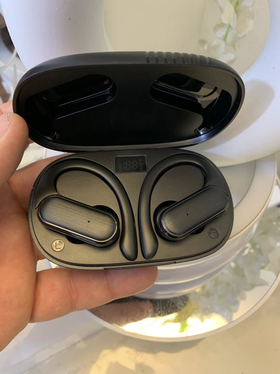 سماعه اصليه JBLعلفحص جديده غير مستخدمه السعر 50 الف يوجد توصيل جميع المحافظات ***********
