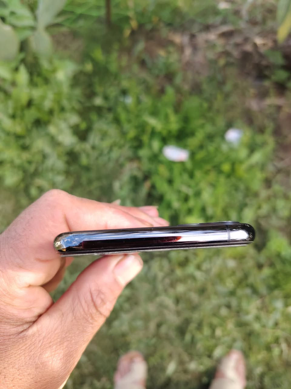 سلام عليكم  أيفون 11برو ماكس نضافه 100 بل100فول بلادي شرق اوسط بطاريه 82بلاد ع فحص وين ويعجبك ذاكره64جهاز وتر راسلني واتساب *********** مكاني نجف
