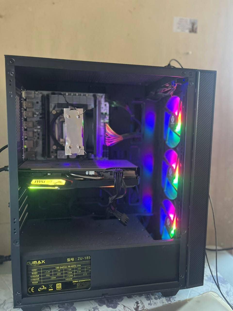 Gtx 1660s 6GB
Intel(R)Xeon E5 -2680v3
RAM ddr3 (16)
M.2 (500) 
3 فانات اماميه RGB
بور سبلاي zumax 1850w

يوبي اس Lazer _1500A
موس وكيبورد rgb
وموس باد 
وسماعات محيطيه rgb
واير لنن وقطعة يو اس بي نت 

الرقم : *********** آسيا 
الموقع بغداد . بغداد جديده .
السعر 650 🔥🔥🔥وقابل التفاوض

