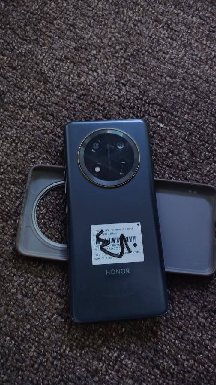 سلام عليكم جهاز هونر x9s
ذاكره 256 جهاز نضيف اي شخط مابي ولا زلغ
اريده مراوس بايفون هاتف ***********
