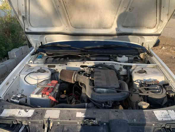 بيجؤ مؤديل٢٠١٠
تبريد ته قه و ره قه و كاره باي به شه رت 
١٥٠هه زا. رؤشتووه سياره كه
سعر ٢٧كه لا و مجال
ئالو كؤ رده كه م  له سه ردلكرتن 
***********
***********
