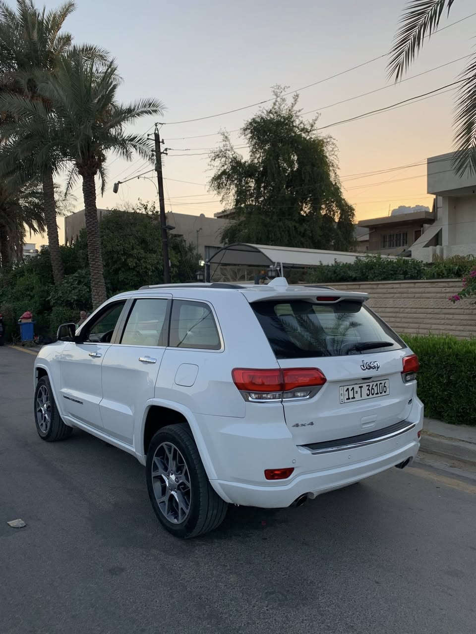 جيب اوڤر لاند خليجي  2019 ماشيه 45 حقيقي وكاله سياره مكفوله من الصبغ ماعدى ربع الدعاميه الخلفيه فقط وبيه سونار السياره فول مواصفات ومعرو ف الأوفر لاند شنو وجاهزه ع آخر حبايه بدون اي نقص رقم بغداد الجديد باسمنه السياره جديده جدا وبلخير ع الياخذها السعر 270 ورقه 
***********
***********
