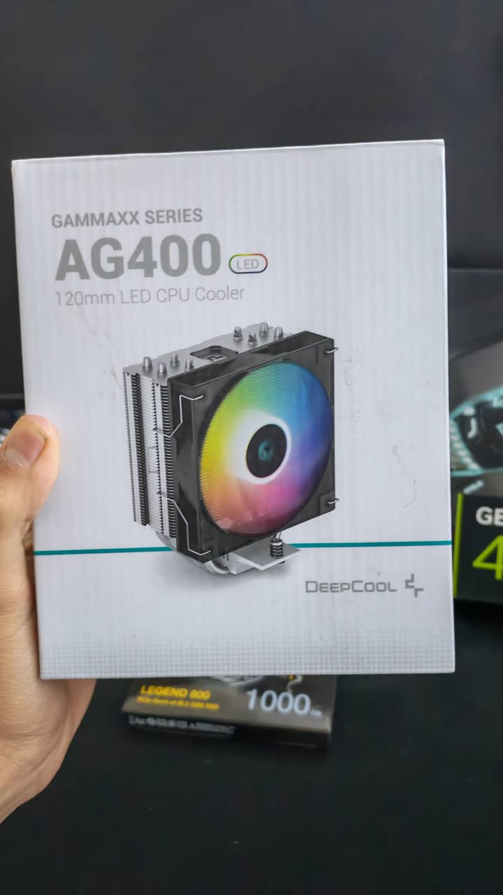 السلام عليكم
PC gaming
معالج Intel Core i7-12700KF
كرت شاشة Gigabyte RTX 4070 Super 12GB (3 Fan)
مذربورد B760
رام 32GB DDR4
SSD M.2 1TB (سرعة عالية)
كيس MSI 4 مراوح RGB
تبريد هوائي DeepCool
بور سبلاي 700W


**إذا كنت صاحب هذا الإعلان وتريد حذفه لأي سبب، رجاءا أرسل رسالة إلى الدعم الفني**