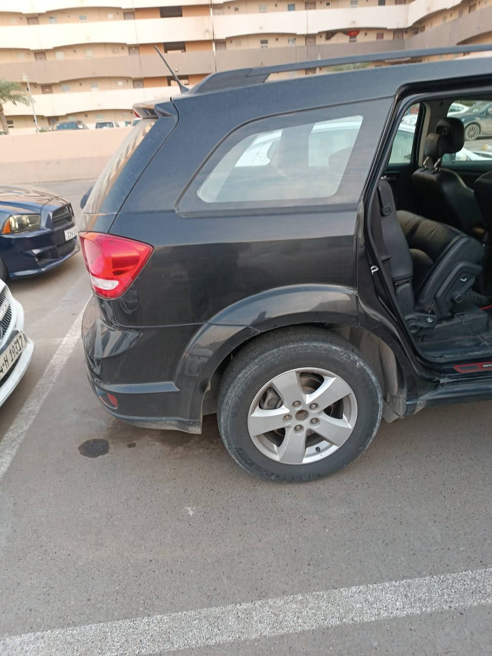 عندي دوج جورني 2012 لون اسود للبيع السياره sxt بيه صبغ مكانات فقط رش مال جراد قماره و بنيد و بنيد رقم بغداد الجديد باسمي بيع او مراوس حسب القناعه سبعه راكب سعر 120 مكاني بغداد
***********
 ***********
