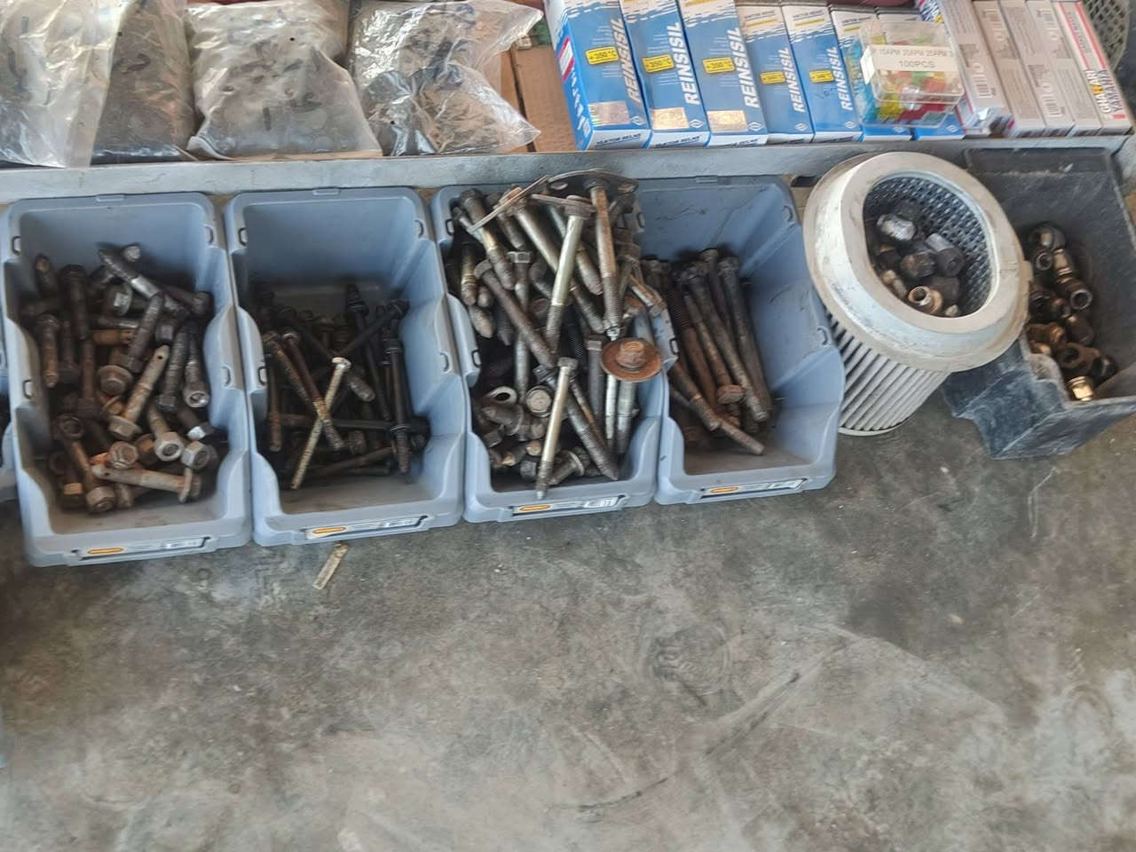 تم وصول براغي بنواعه مال معامل مال سيارات جلولاء حي الصناعي الاتصال ***********
