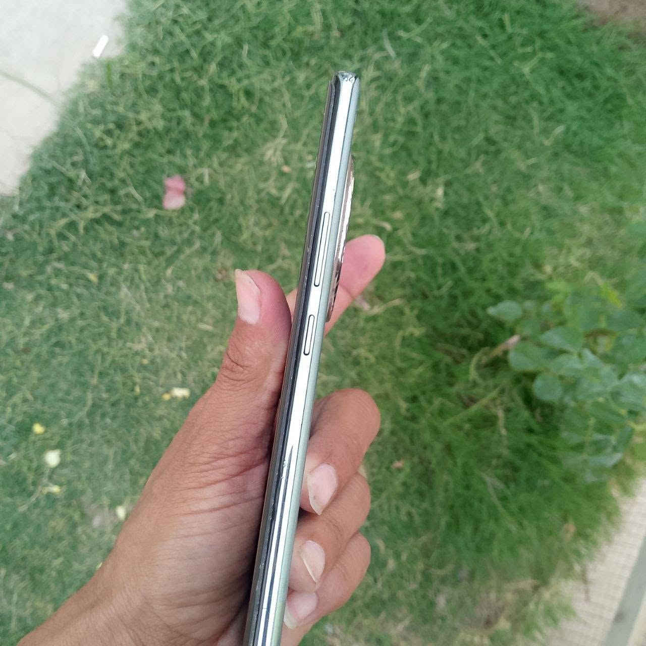 سلام عليكم جهاز لبيع اسم جهاز Infinix ZERO 40 بي فطر بل بلازمة  ذاكرة، ٥١٢ مكاني شعب رقم لهاتف
*********** 

السعر 200 بي مجال قليل
